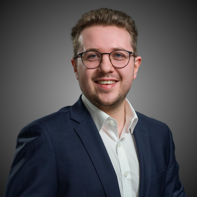 Dr.  Jan-Lukas Kirchhoff Dr.  Jan-Lukas Kirchhoff