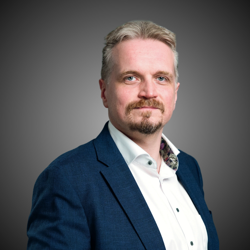 Sascha Kurth  Sascha Kurth